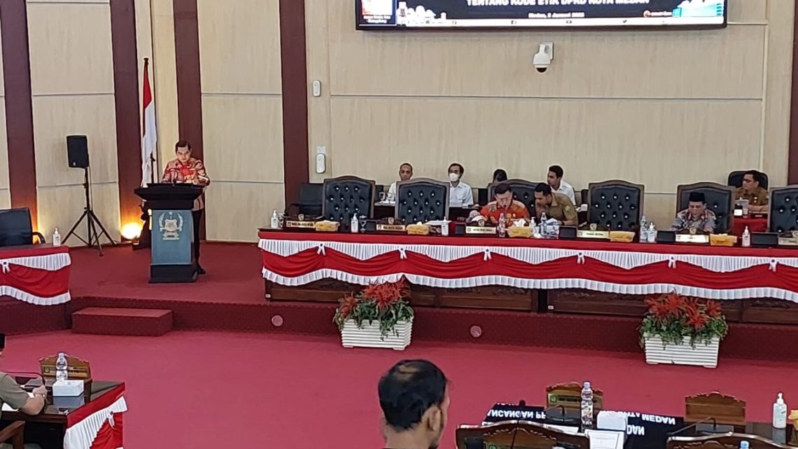 Pimpinan Dewan Sampaikan Penjelasan Ranperda Kode Etik DPRD Medan