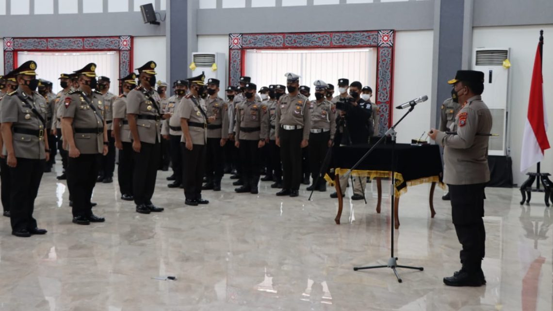 Wakapolrestabes Medan Hadiri Sertijab dan Pelantikan Pejabat Utama Polda Sumut