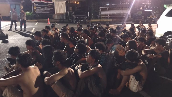 Tim Tawon dan Sabhara Polrestabes Medan Amankan Puluhan Remaja Tawuran
