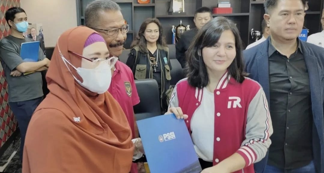 Klub Sepak Bola Dukung Erick Thohir-Ratu Tisha di PSSI