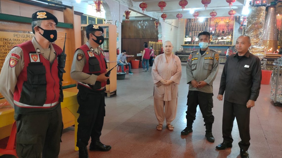 Jelang Imlek 2023, Sat Samapta Polrestabes Medan Lakukan Patroli Skala Besar Ke Vihara