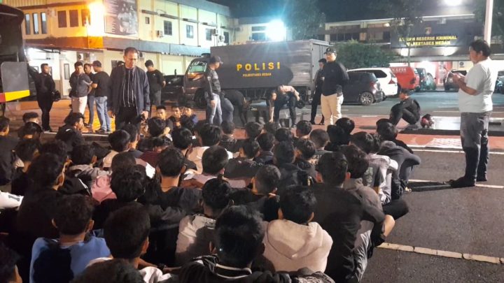 Polrestabes Medan Amankan Puluhan Remaja dan Sepeda Motor dari Jalan Karya Ujung