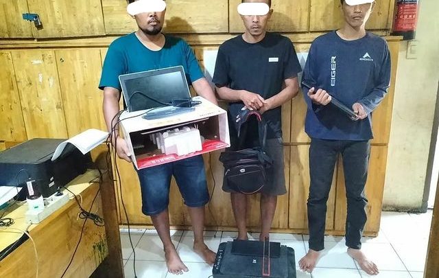 Lagi Nikmati Sabu, Polisi Tangkap Tiga Orang Pelaku Komplotan Pembuat STNK Palsu