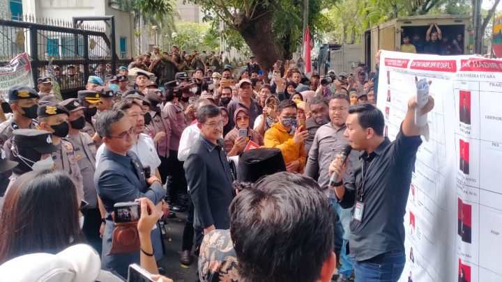 Tolak Penggusuran Warga Bandar Baru, MTBB Unjuk Rasa di DPRD Sumut