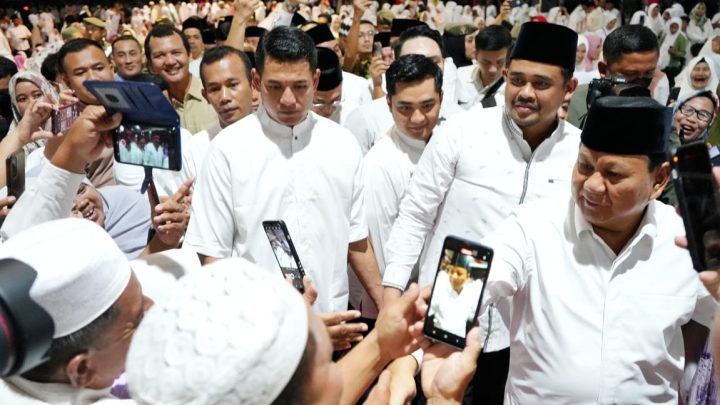 Peserta Dzikir dan Doa Membludak, Kehadiran Bobby Nasution dan Prabowo Subianto Diserbu Masyarakat