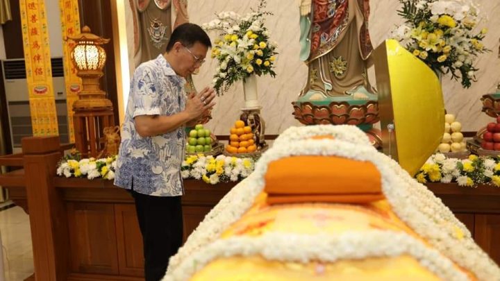 Sampaikan Bela Sungkawa, Hasyim Panjatkan Doa Atas Wafatnya Y.M.Jinadnamo Mahathera