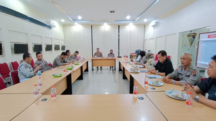 Polrestabes Medan Gelar Isra Miraj di Masjid Nurul Fallah