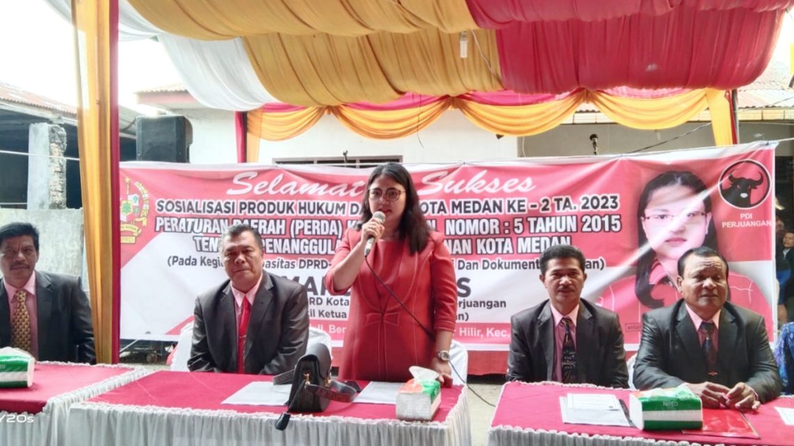 Warga Kelurahan Mabar Hilir Pertanyakan UHC & PKH kepada Margaret MS