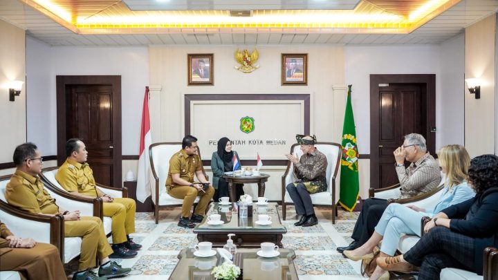Dubes Belanda Tawarkan Bobby Nasution Kerjasama Penanganan Sampah