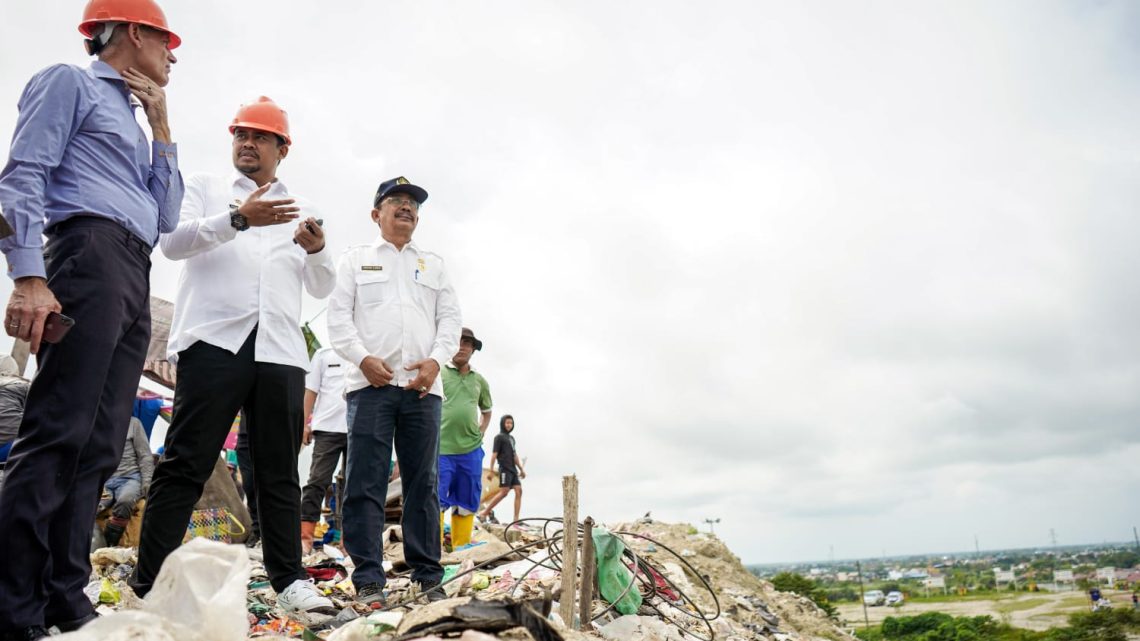 Tindak Lanjut Kerja Sama Penanganan Sampah, Bobby Nasution & Dubes Belanda Tinjau TPA Terjun