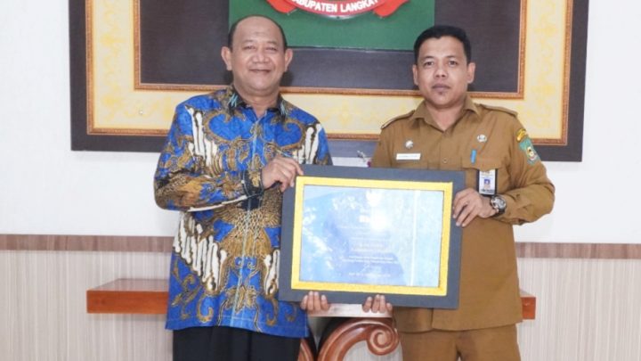 Langkat Kembali Terima Penghargaan Adipura dari Kementerian Lingkungan Hidup