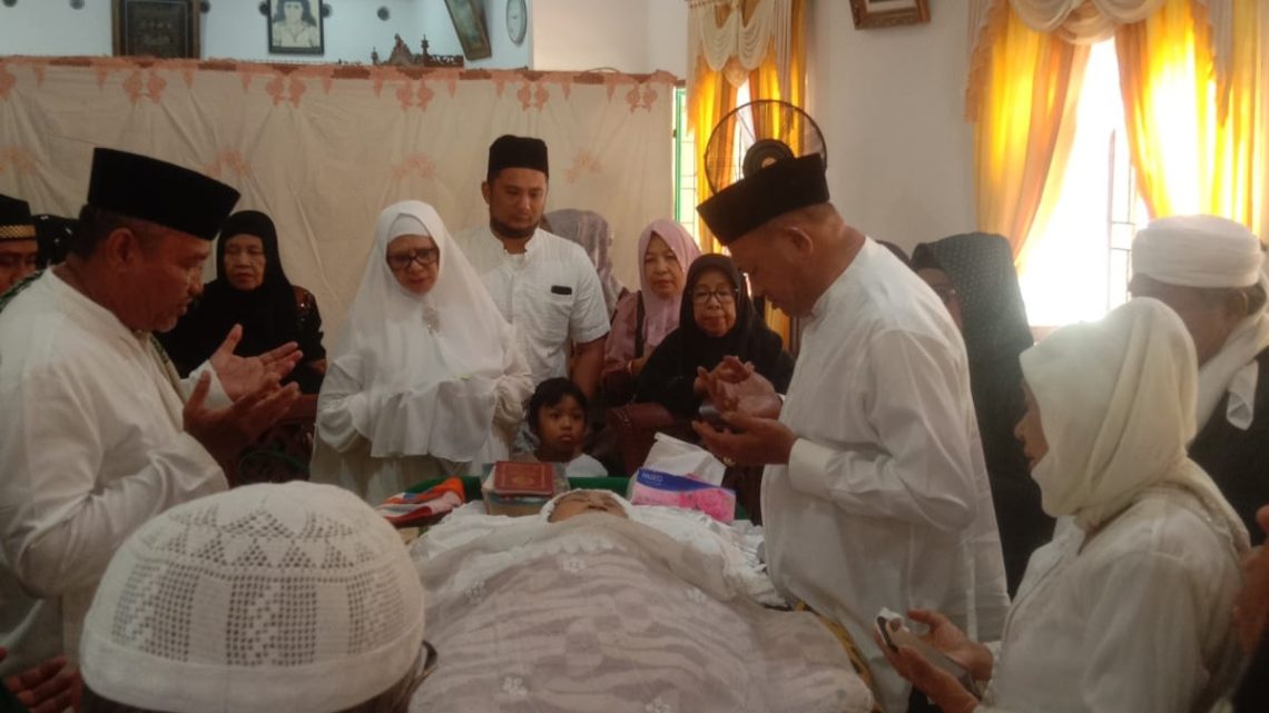 Ibunda Plt Bupati Langkat H Syah Afandin SH Berpulang ke Rahmatullah, Tutup Usia 87,5 Tahun