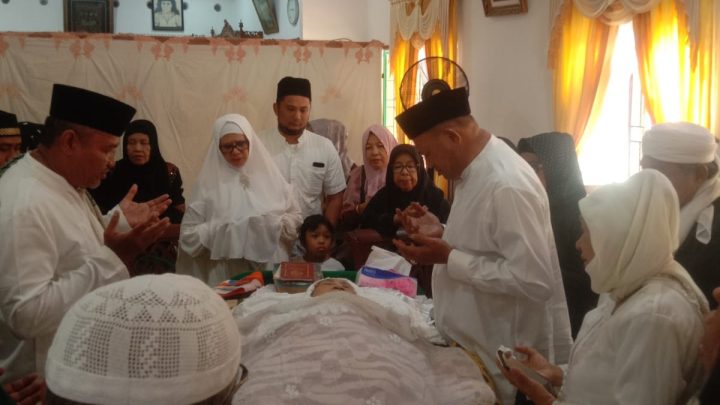 Ibunda Plt Bupati Langkat H Syah Afandin SH Berpulang ke Rahmatullah, Tutup Usia 87,5 Tahun