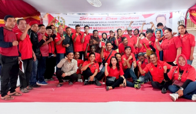 Serahkan SK Pengurus Anak Ranting PDI Perjuangan Medan Maimun, Daniel Pinem : Kita Harus Solid dan Jalankan Amanah Ketua Umum