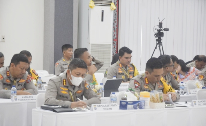 Kapolrestabes Medan Kembali Hadiri Anev dan Rapim di Polda Sumut