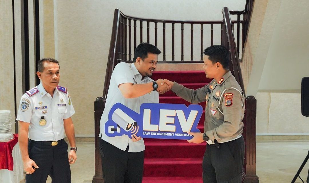 Pemko Medan Serahkan Aplikasi LEV kepada Polda Sumut