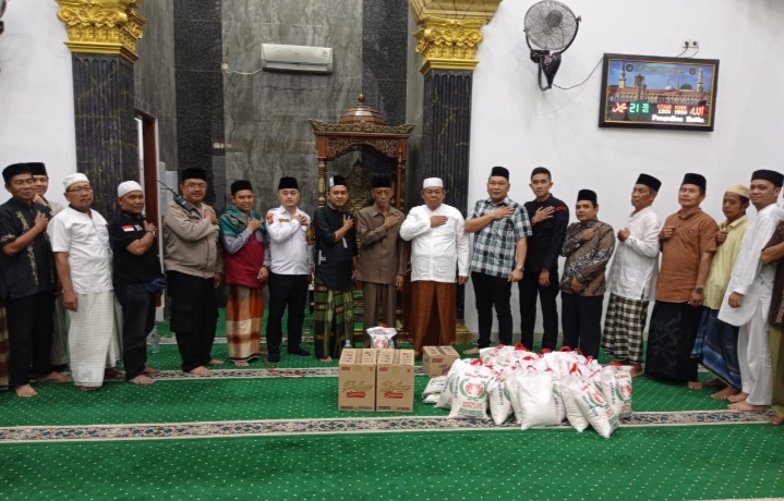 Safari Ramadhan Polisi Mendengar dan Memberi Solusi di Mesjid Al-Malik
