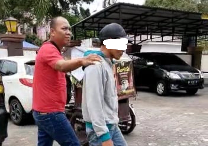 Tekab Polsek Medan Baru Amankan Jukir Minta Uang Parkir Rp 10 Ribu