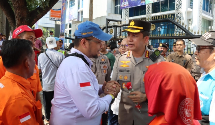 Kapolrestabes Medan Amankan Aksi Damai Buruh di DPRD Sumut