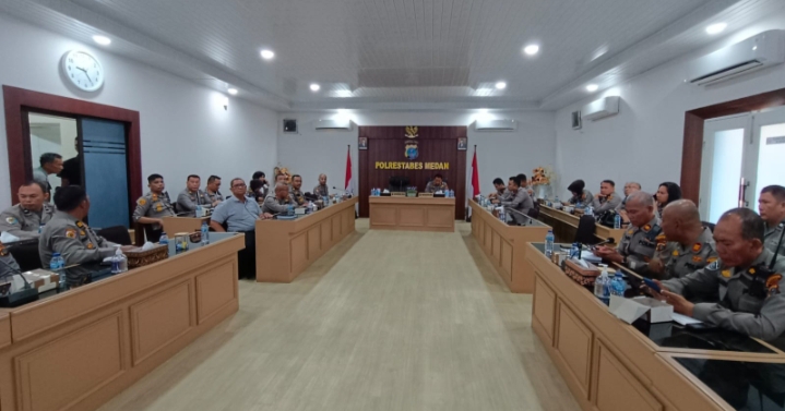 Polrestabes Medan Gelar Zoom Meeting Aspek Perencanaan dan Pengorganisasian