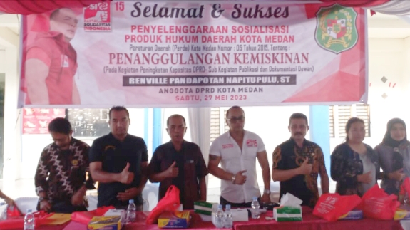 Kepada Renville Napitupulu, Warga Pinggir Rel Mengeluh Tidak Dapat Bansos