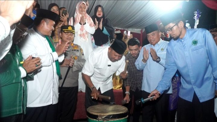 Plt Bupati Langkat Pukul Bedug Tandai Pelepasan FESPOTA 1444 H