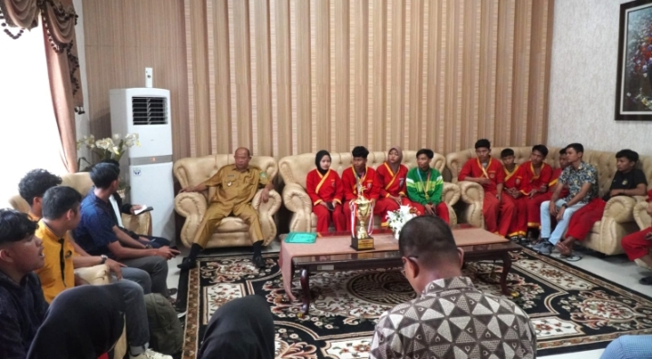 Boyong 6 Medali Emas, 2 Perak & 3 Perunggu, Tapak Suci Langkat Audiensi ke Syah Afandin