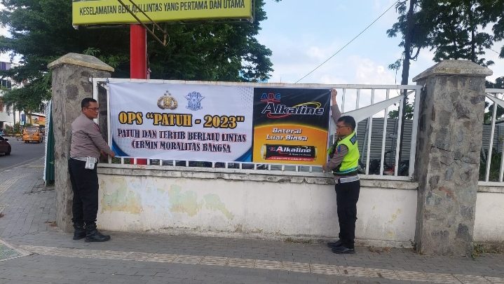 Satlantas Polrestabes Medan Sosialisasi Operasi Patuh Toba 2023 di Lapangan Merdeka