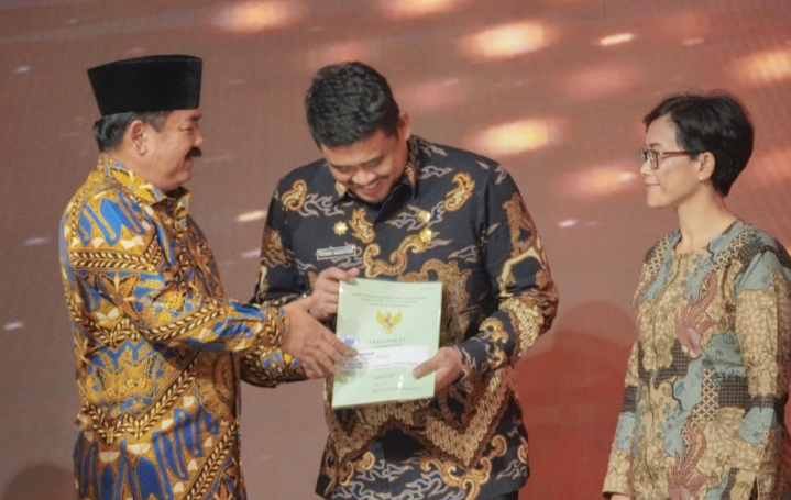 Pemko Medan Terima 200 Sertifikat Tanah dari Kementrian ATR/BPN