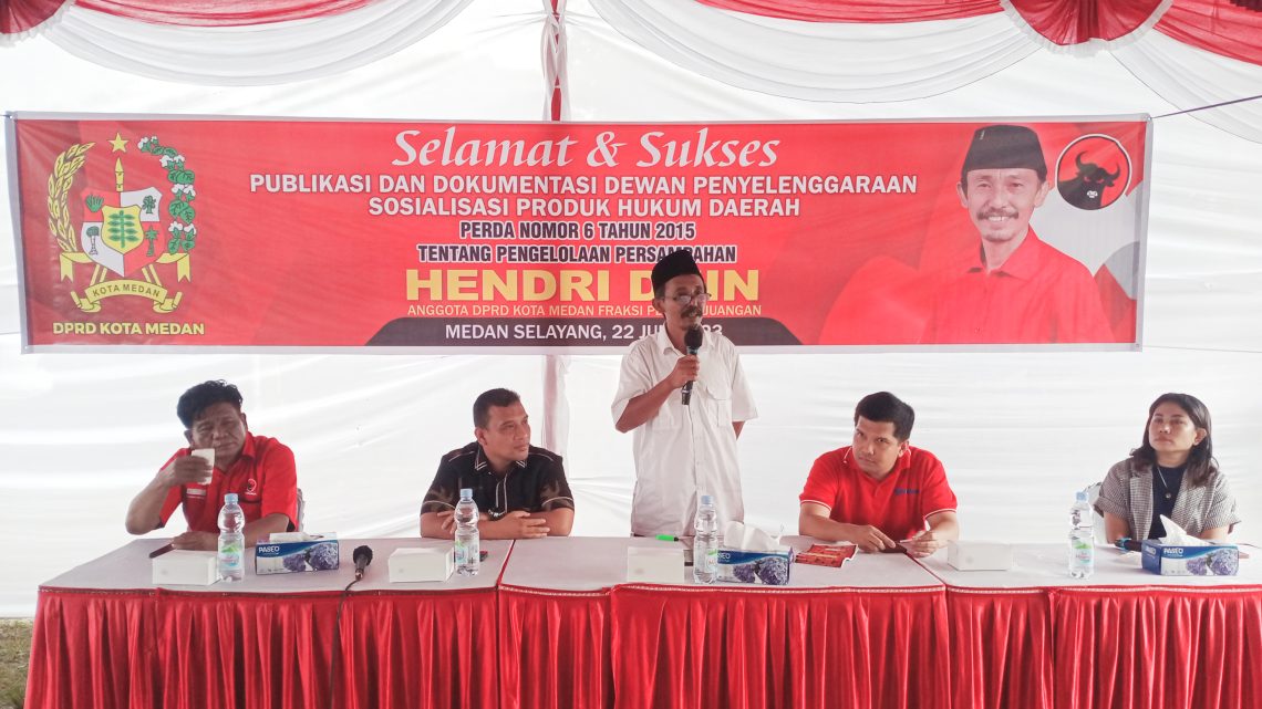 Hendri Duin Imbau Warga Jangan Buang Sampah di Sungai