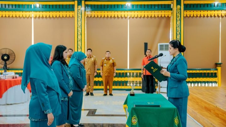 Ny Kahiyang Ayu Lantik 3 Ketua TP PKK Sekaligus Bunda PAUD Kecamatan