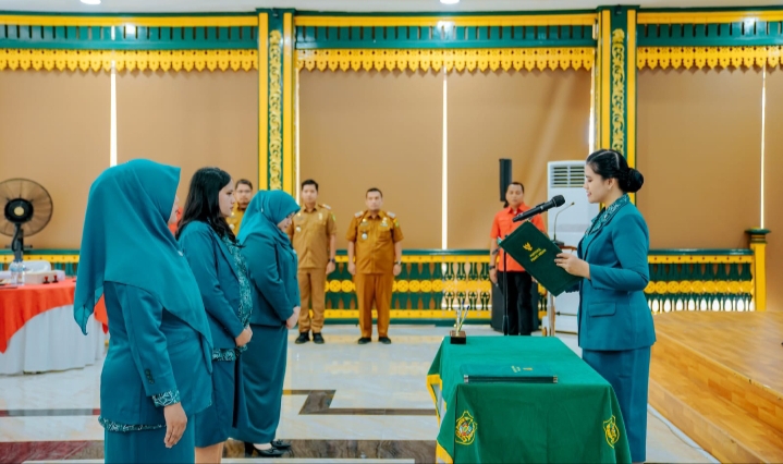 Ny Kahiyang Ayu Lantik 3 Ketua TP PKK Sekaligus Bunda PAUD Kecamatan