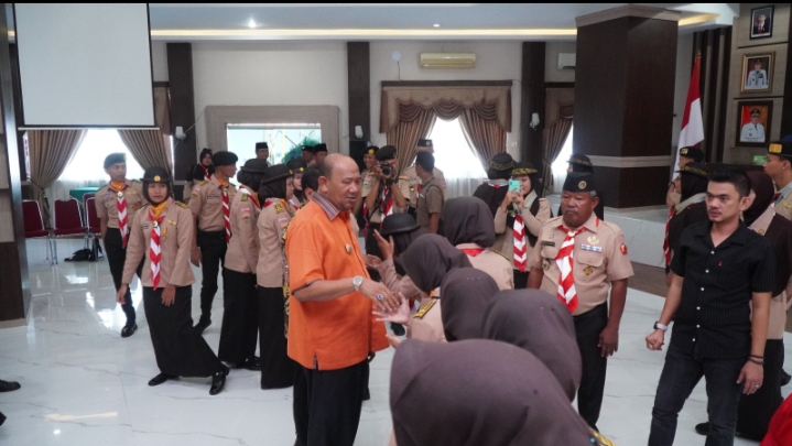 Syah Afandin Lepas Peserta Raimuna Nasional Utusan Kwarcab Pramuka Langkat