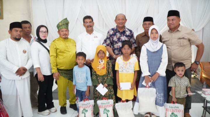 Ikut Santuni Anak Yatim Bersama FSKS, Syah Afandin akan Sedekahkan 1 Ton Beras Tiap Bulan