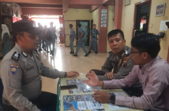 Sat Binmas Polrestabes Medan Kunjungi SMK Swasta Raksana, Ajak Pelajar Jangan Tawuran