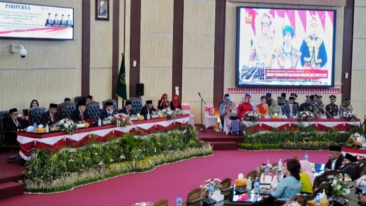 Wali Kota Medan Dengarkan Pidato Kenegaraan Presiden RI