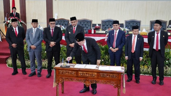 DPRD & Wali Kota Medan Teken Perubahan KUA PPAS TA 2023