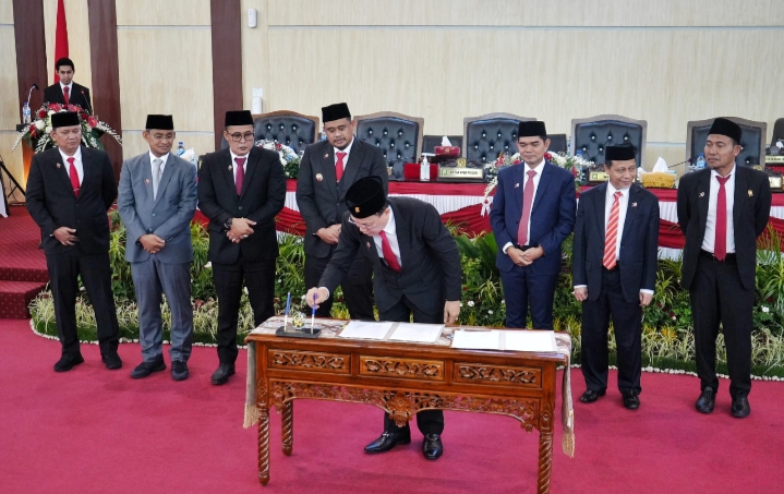 DPRD & Wali Kota Medan Teken Perubahan KUA PPAS TA 2023