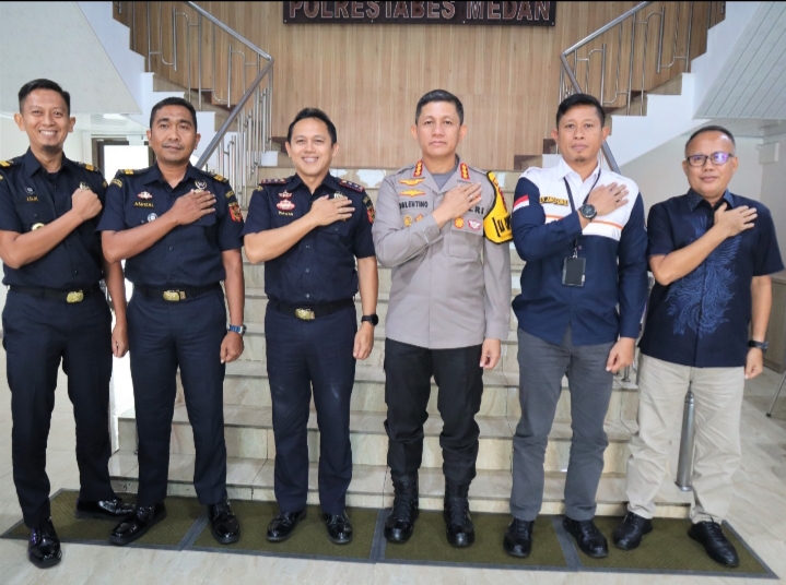Kapolrestabes Terima Kunjungan Kepala Bea Cukai Medan