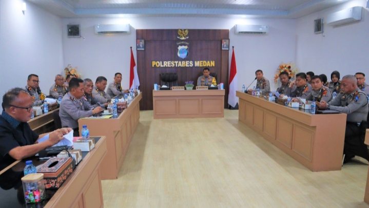 Wakapolrestabes Medan Pimpin Anev Pembinaan SDM
