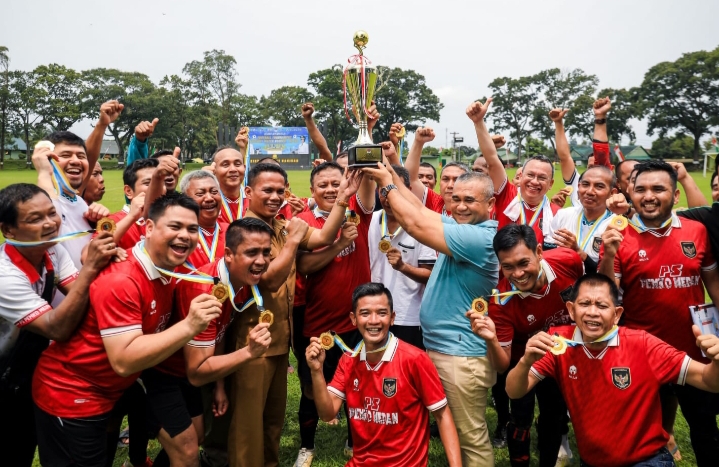 Pemko Medan Juara Turnamen Sepak Bola Antar Pemko Komwil I APEKSI