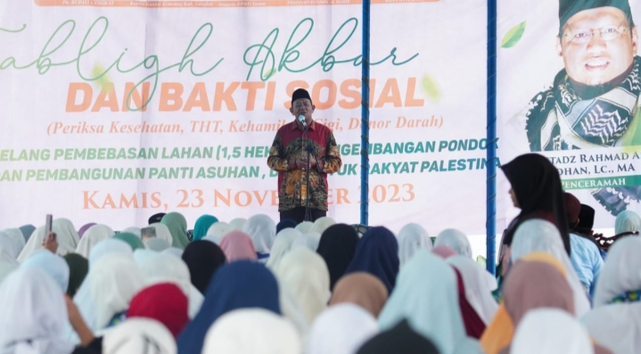 Hadiri Tabligh Akbar Ponpes Al Habib Pangkalan Brandan, Syah Afandin Sedekahkan Rp 50 Juta