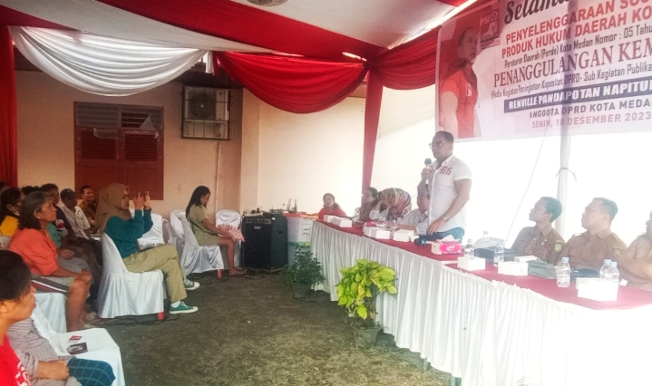 Sosialisasikan Perda No 5/2015, Renville Napitupulu Terima Keluhan Warga Soal Bansos