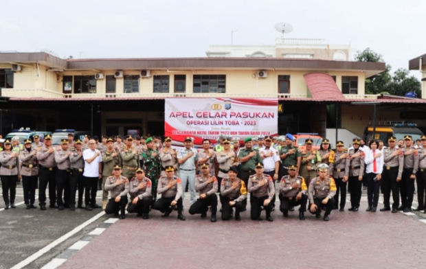 Kapolrestabes Medan Pimpin Apel Gelar Pasukan Operasi Lilin Toba 2023