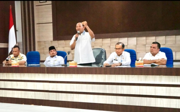 Berikan Solusi dari Tuntutan Guru Honorer, Syah Afandin: April 2024 Akan Mengangkat 1.000 Guru
