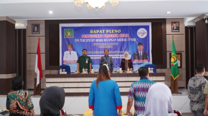 Mewakili Plt. Bupati Langkat, Sekda Amril Buka Rapat Pleno Penyusunan Program Kerja TPKAD Kabupaten Langkat