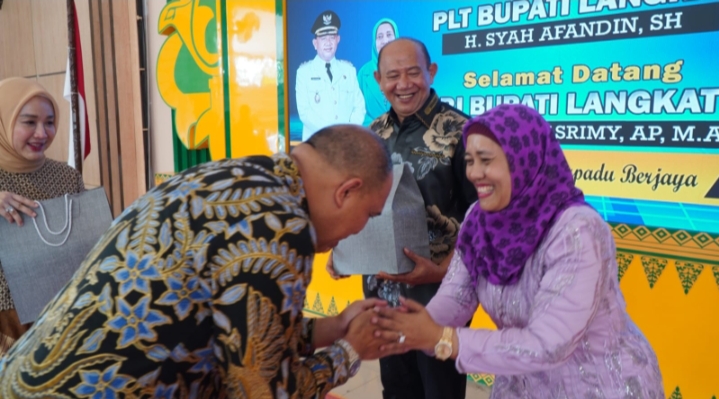 Syah Afandin Titip Langkat kepada Pj Bupati Faisal Hasrimy