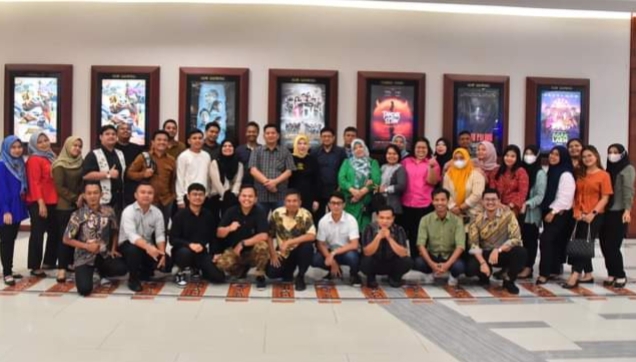 Sekretariat DPRD Medan Gelar Nobar Film 1 CM