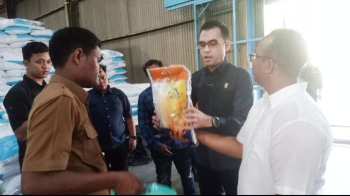 Komisi III DPRD Medan Sidak Gudang Beras Bulog