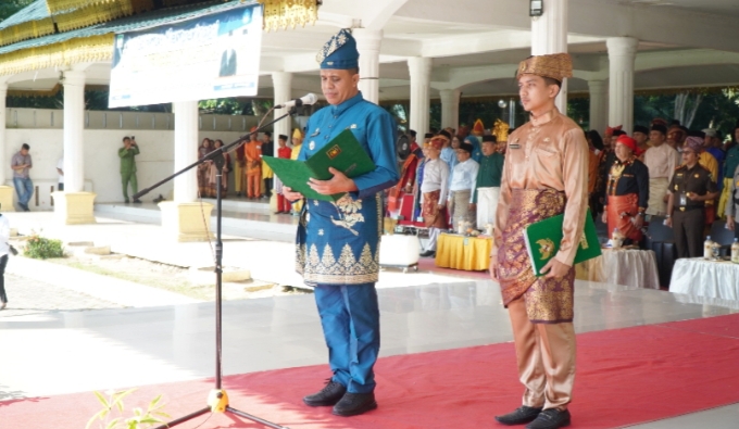 Pimpin Upacara Hardiknas, Pj Bupati Langkat Titipkan Pesan Khusus kepada Guru
